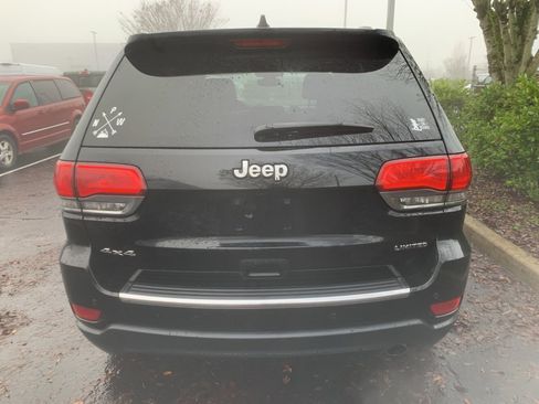 Used 2017 Jeep Grand Cherokee Limited w/ Luxury Group II image 3