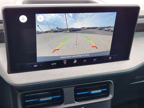 New 2026 Ford Maverick XLT AWD/4WD image 18