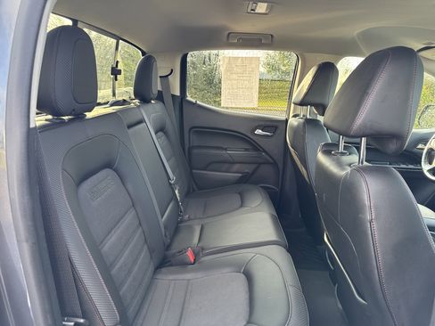 Used 2016 GMC Canyon SLE w/ All Terrain Package image 14