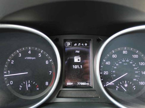 Used 2017 Hyundai Santa Fe Sport AWD/4WD image 15