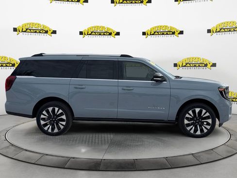 New 2025 Ford Expedition Max Platinum w/ Driver's Package image 7