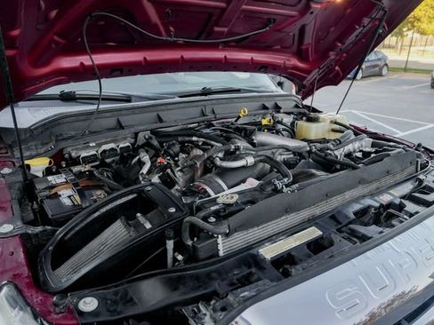 Used 2014 Ford F350 Lariat w/ Chrome Package image 32