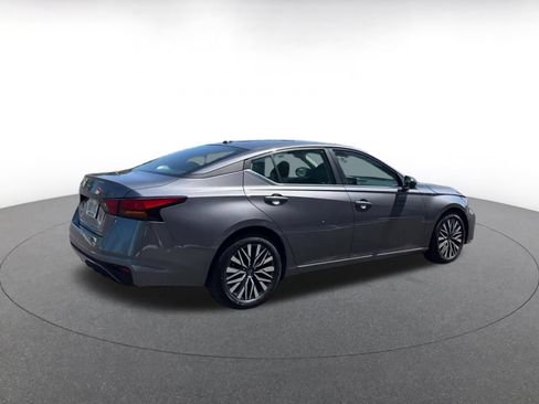 Used 2026 Nissan Altima 2.5 SV FWD image 15