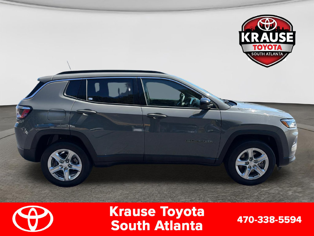 Used 2024 Jeep Compass Latitude AWD/4WD image 9