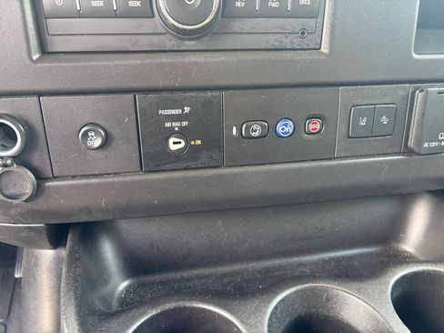 Used 2024 Chevrolet Express 3500 LS RWD image 13