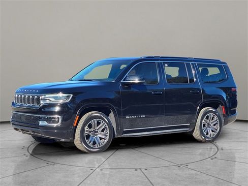 Used 2023 Jeep Wagoneer 4WD w/ Premium Group I image 3