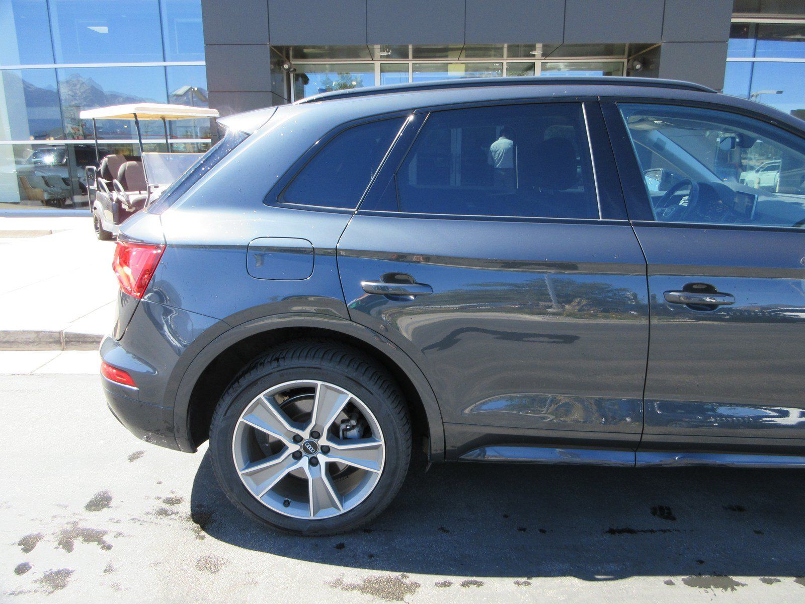 Used 2020 Audi Q5 2.0T Premium Plus w/ Premium Plus Package AWD/4WD image 11
