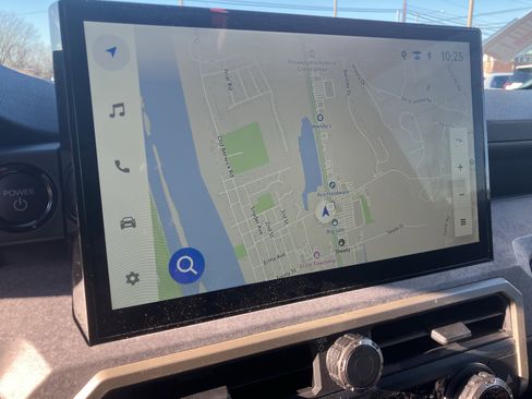 Used 2025 Toyota Tacoma 4x4 Double Cab Hybrid image 22