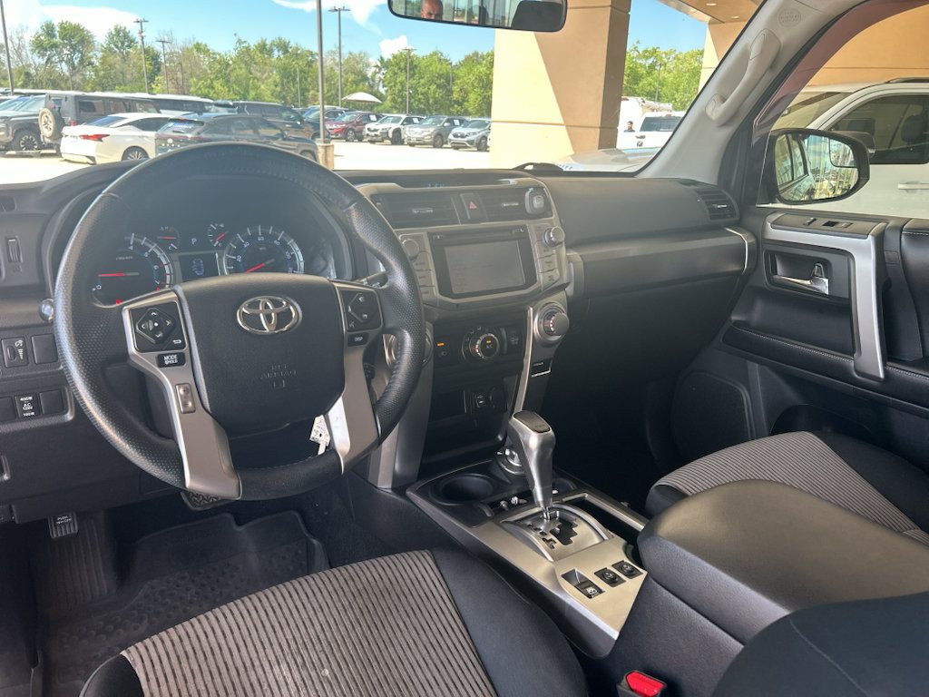 Used 2015 Toyota 4Runner SR5 AWD/4WD image 14