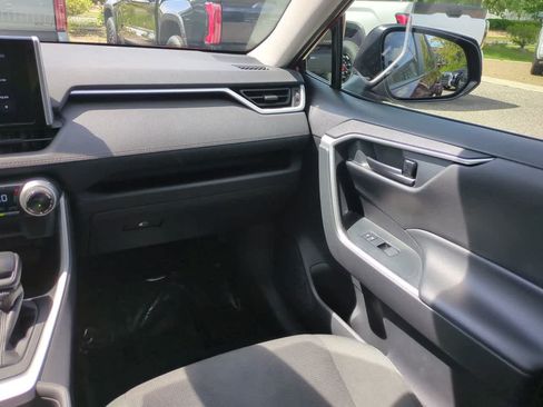 Certified 2024 Toyota RAV4 LE AWD/4WD image 16