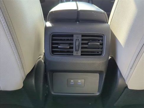 Used 2024 Nissan Rogue SL image 19