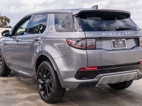 Used 2025 Land Rover Discovery Sport S image 3