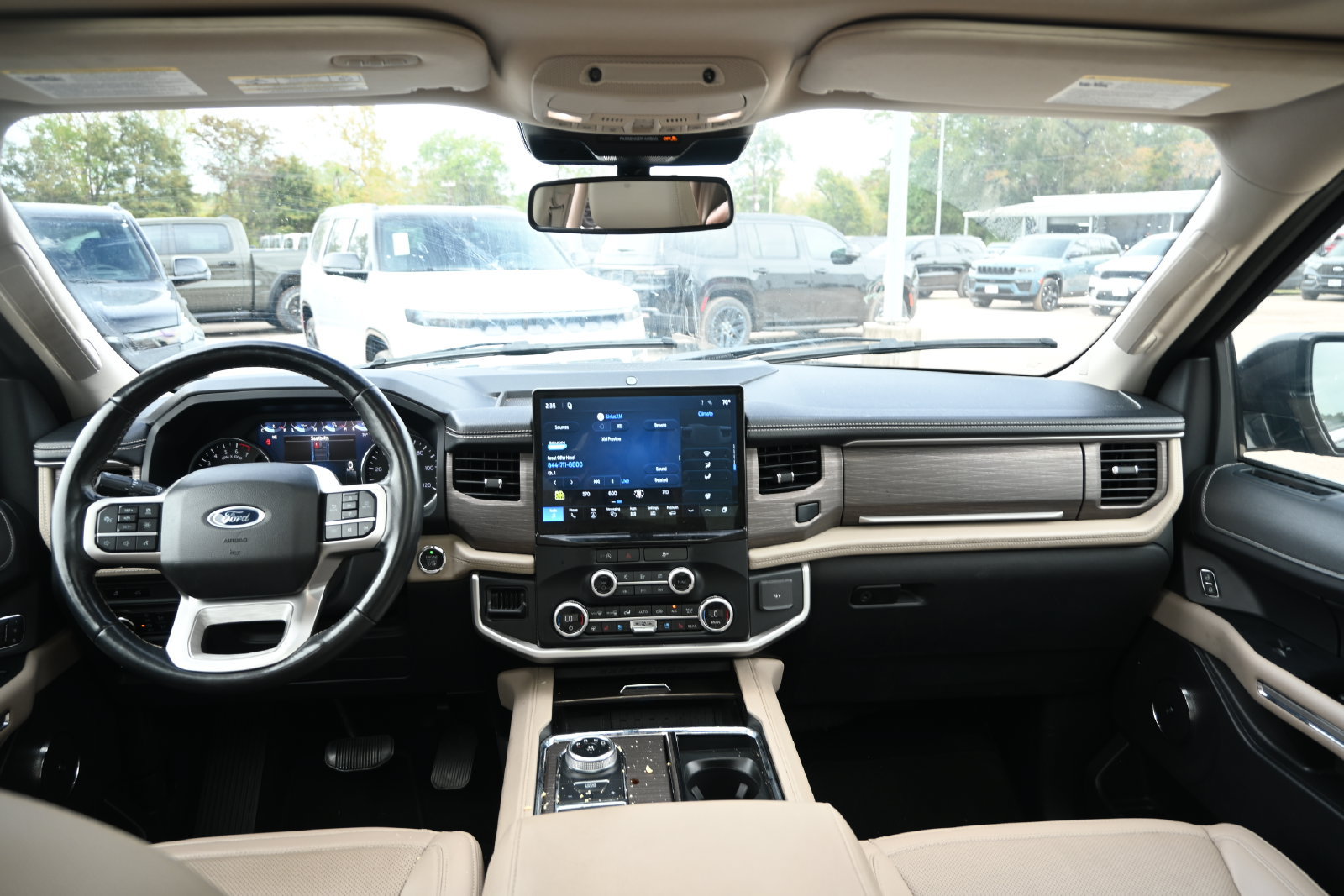 Used 2024 Ford Expedition Max Limited RWD image 26
