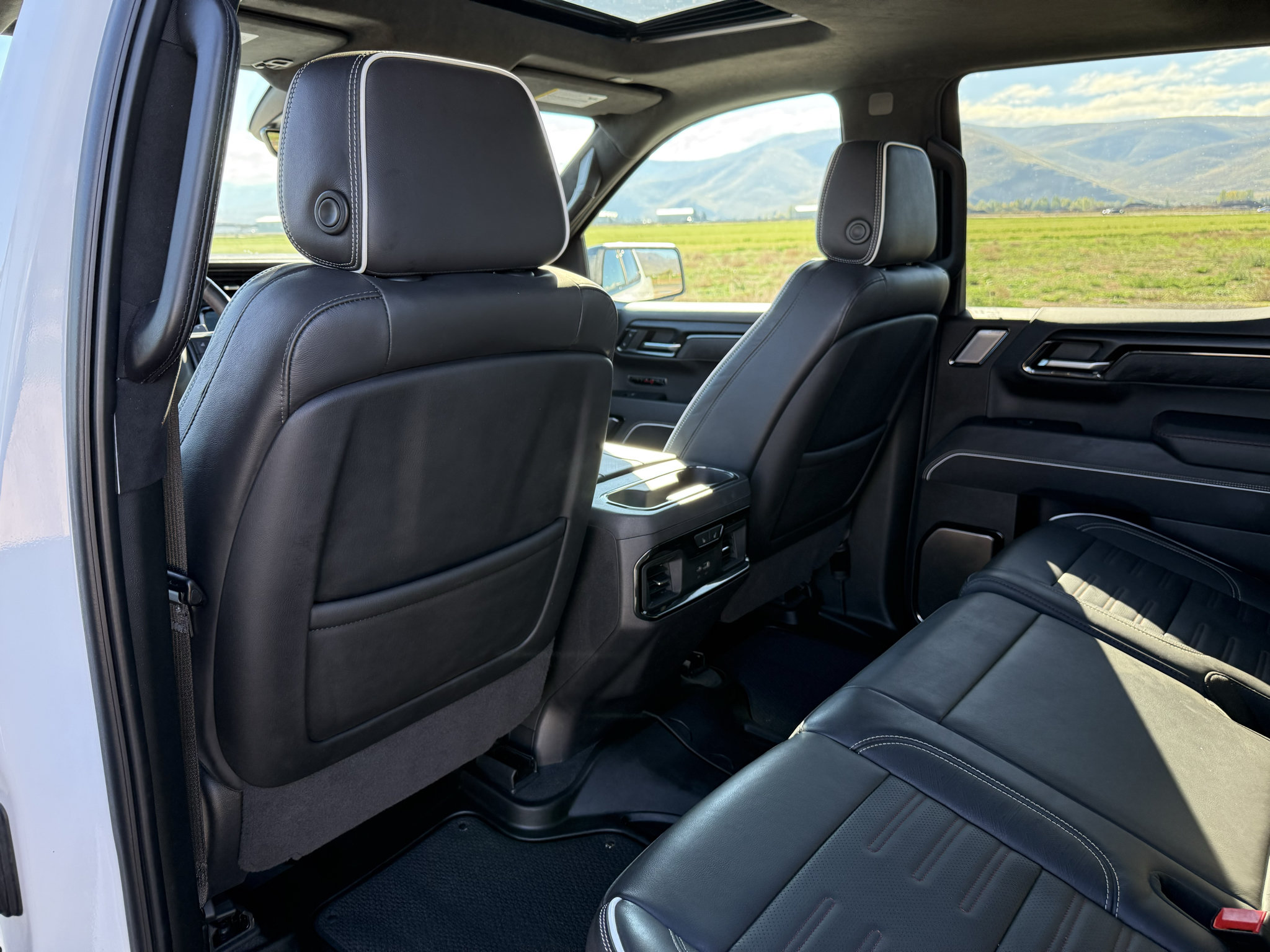 Used 2024 GMC Sierra 1500 AT4X AWD/4WD image 33
