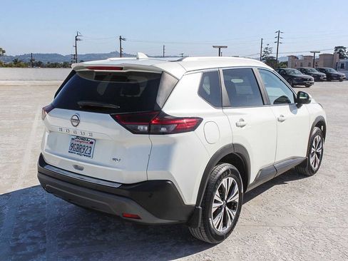 Used 2023 Nissan Rogue SV w/ SV Premium B Package FWD image 6