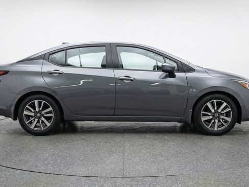 Used 2025 Nissan Versa SV FWD image 11
