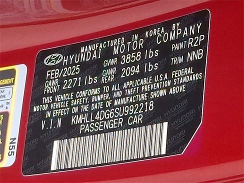 Certified 2025 Hyundai Elantra SE image 26