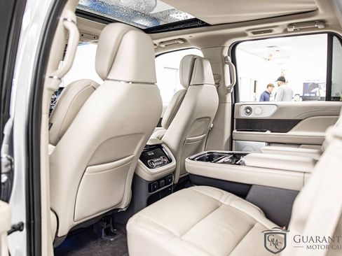 Used 2021 Lincoln Navigator Reserve w/ Luxury Package AWD/4WD image 33