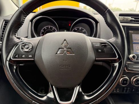 Used 2022 Mitsubishi Outlander Sport SE FWD image 19