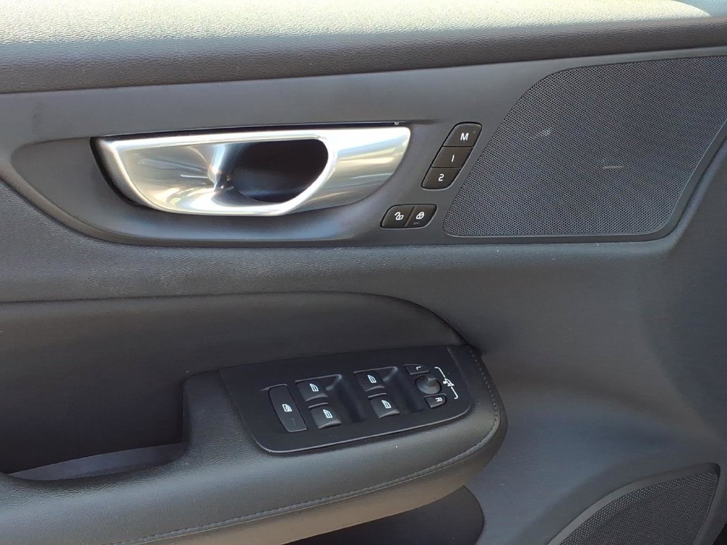 Used 2024 Volvo S60 B5 Core w/ Climate Package FWD image 11