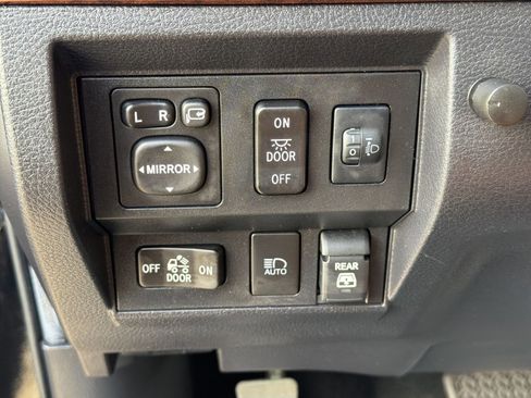 Used 2021 Toyota Tundra 1794 Edition image 33