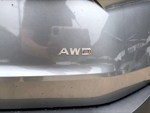 Used 2021 Nissan Rogue S AWD/4WD image 10