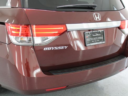 Used 2016 Honda Odyssey EX-L image 24