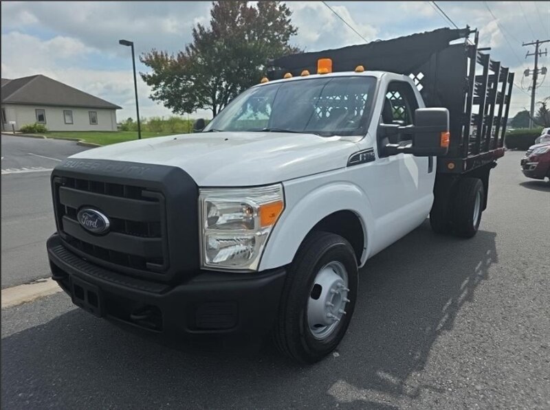 Used 2015 Ford F350 XL RWD image 2