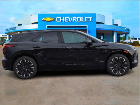 New 2025 Chevrolet Blazer EV RS image 6