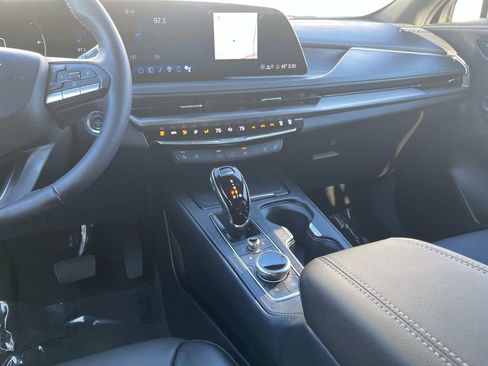 Certified 2025 Cadillac XT4 Premium Luxury w/ Technology Package image 15