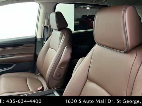 New 2026 Honda Odyssey Touring image 16
