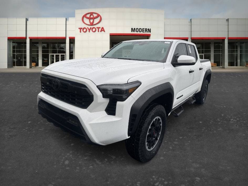 Used 2024 Toyota Tacoma TRD Off-Road w/ TRD Off Road Upgrade Package AWD/4WD image 1