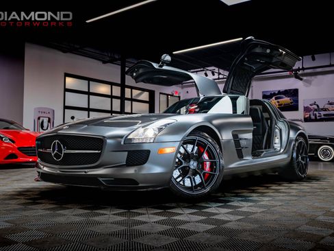 Used 2015 Mercedes-Benz SLS AMG GT Final Edition image 1
