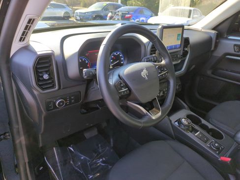 Used 2024 Ford Bronco Sport Badlands image 14
