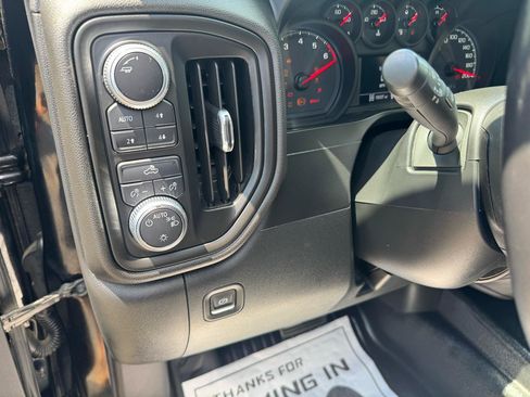 Used 2020 GMC Sierra 1500 4x4 Crew Cab w/ Convenience Package image 14