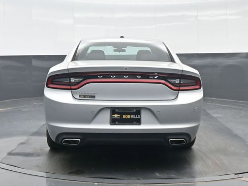 Used 2022 Dodge Charger SXT image 5