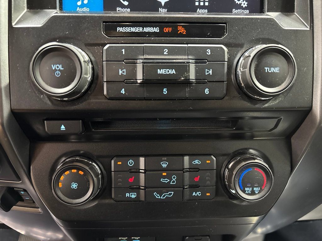 Used 2016 Ford F150 4x4 SuperCrew image 24