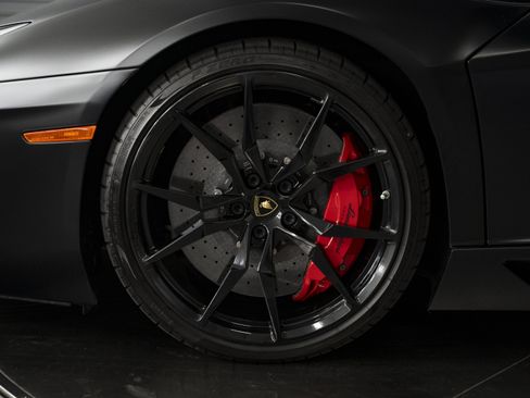 Used 2016 Lamborghini Aventador LP 700-4 AWD/4WD image 11