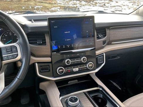 Used 2024 Ford Expedition Max Limited image 6