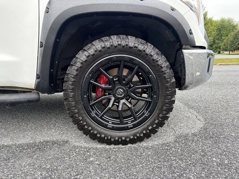 Used 2016 Toyota Tundra SR5 w/ TRD Off Road Package AWD/4WD image 27