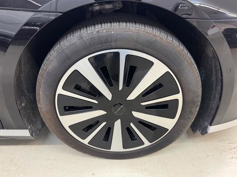 Used 2023 Lucid Air Touring AWD/4WD image 25