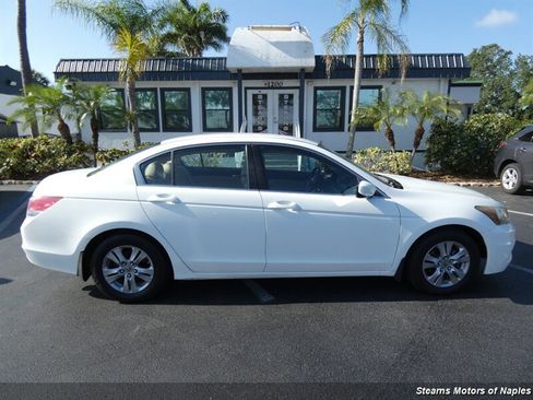 Used 2012 Honda Accord SE image 2