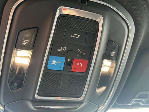 Used 2023 Jeep Grand Cherokee L Laredo AWD/4WD image 8