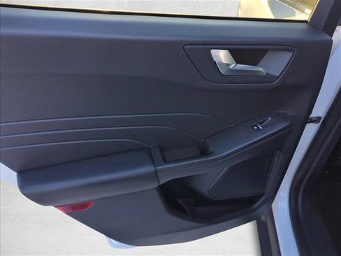 Used 2023 Ford Escape ST-Line w/ Tech Pack #1 FWD image 8