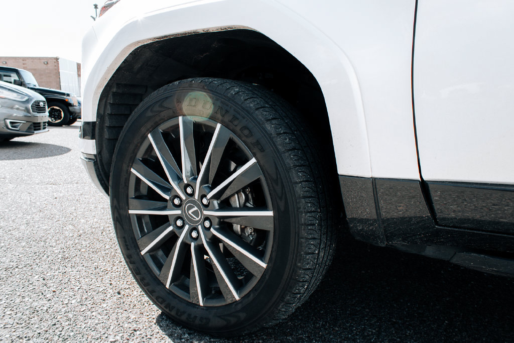 Used 2024 Lexus GX 550 w/ Accessory Package (Z1) AWD/4WD image 10