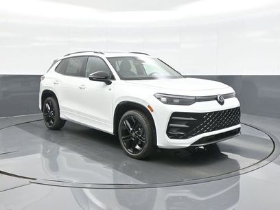New 2026 Volkswagen Tiguan SE R-Line