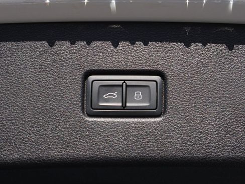Used 2024 Audi SQ5 Premium Plus AWD/4WD image 16