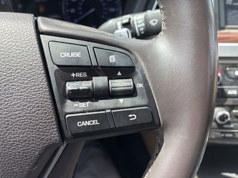 Used 2015 Hyundai Genesis 3.8 RWD image 24