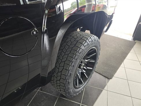 Used 2011 GMC Sierra 1500 SLE w/ All-Terrain Package image 32