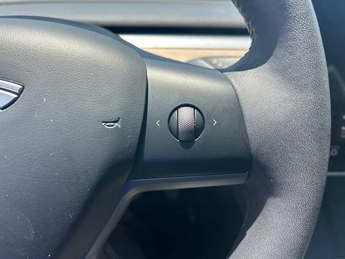 Used 2023 Tesla Model 3 Standard Range RWD image 39